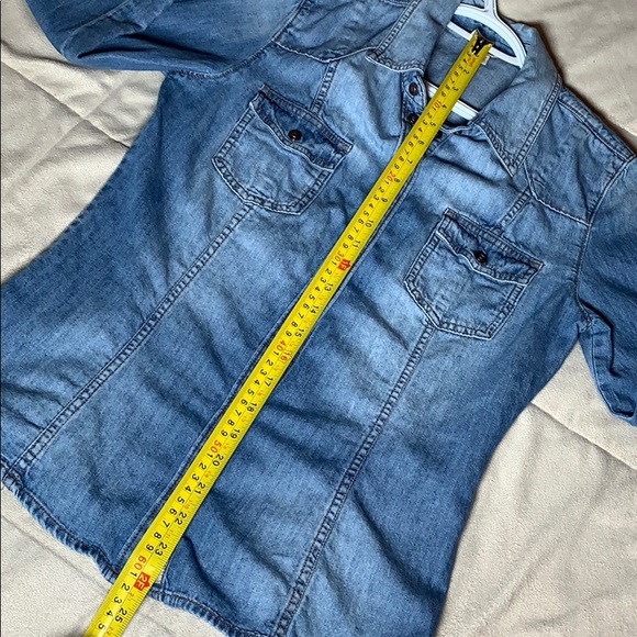 Guess jean button up top - Picture 7 of 7
